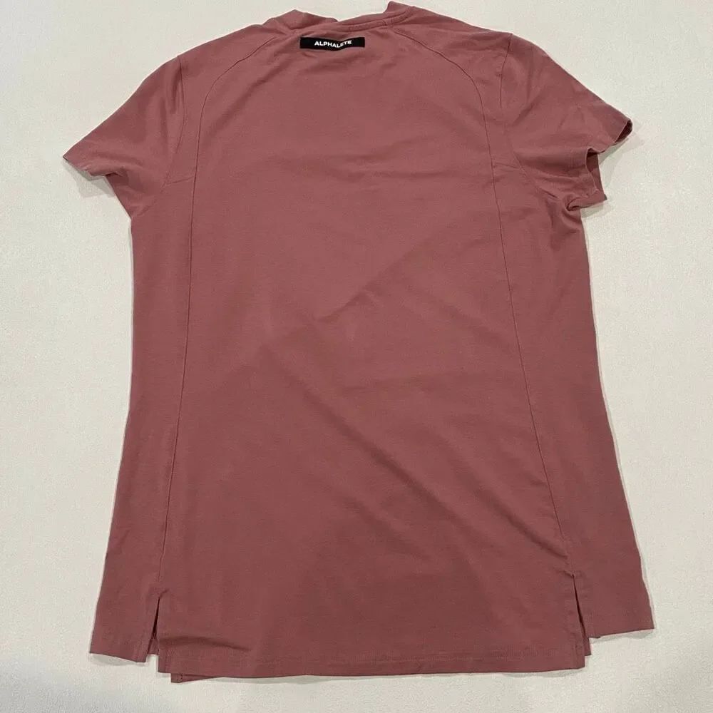 Alphalete Premium Longline T-Shirt Size Small Mauve Pink Curved Hem
